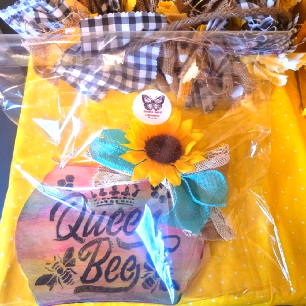 "🐝👑"Unique Queen Bee  Gift Set" Handcrafted - Picture 7 of 16